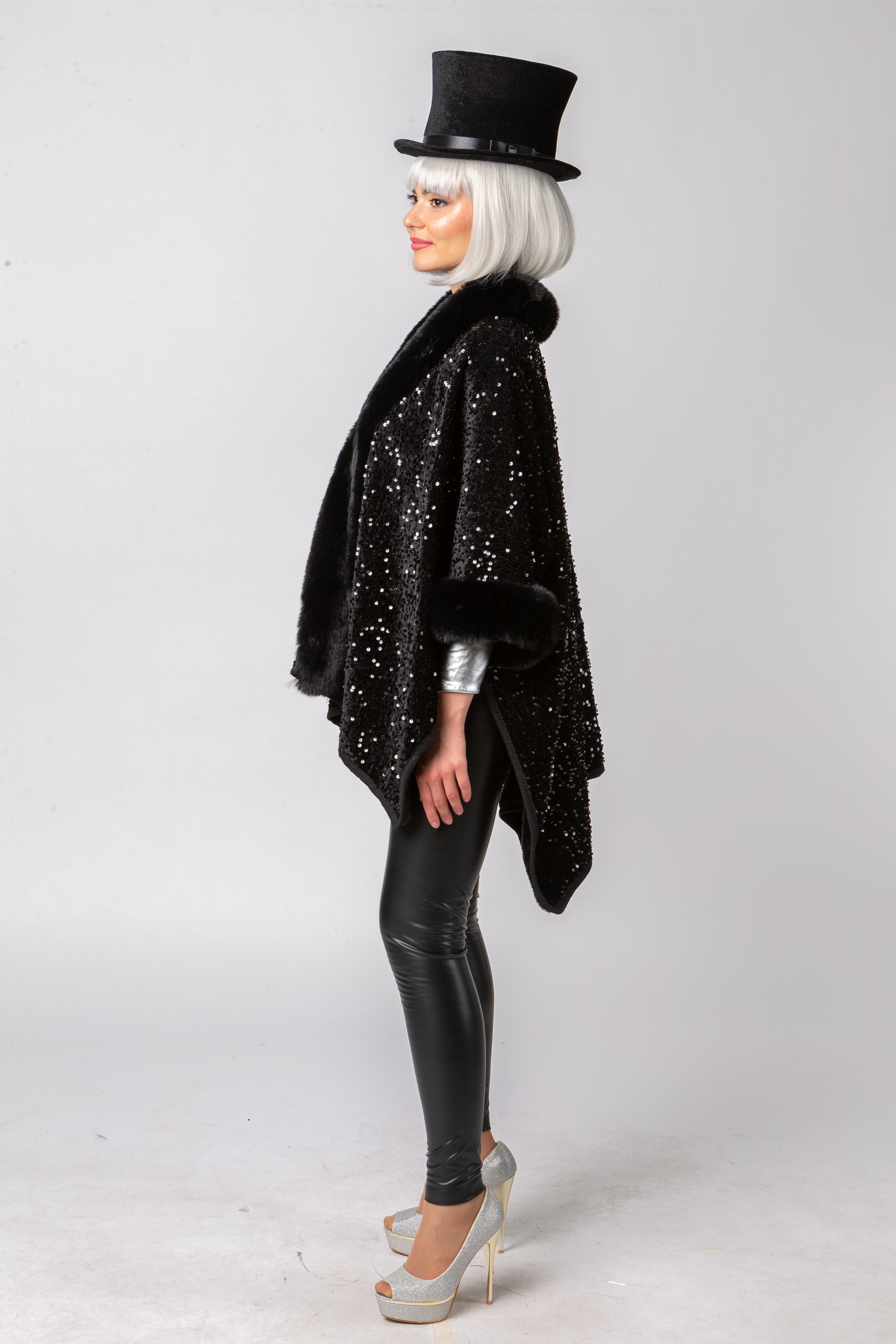 Paillettenponcho, schwarz Paillettenponcho, schwarz