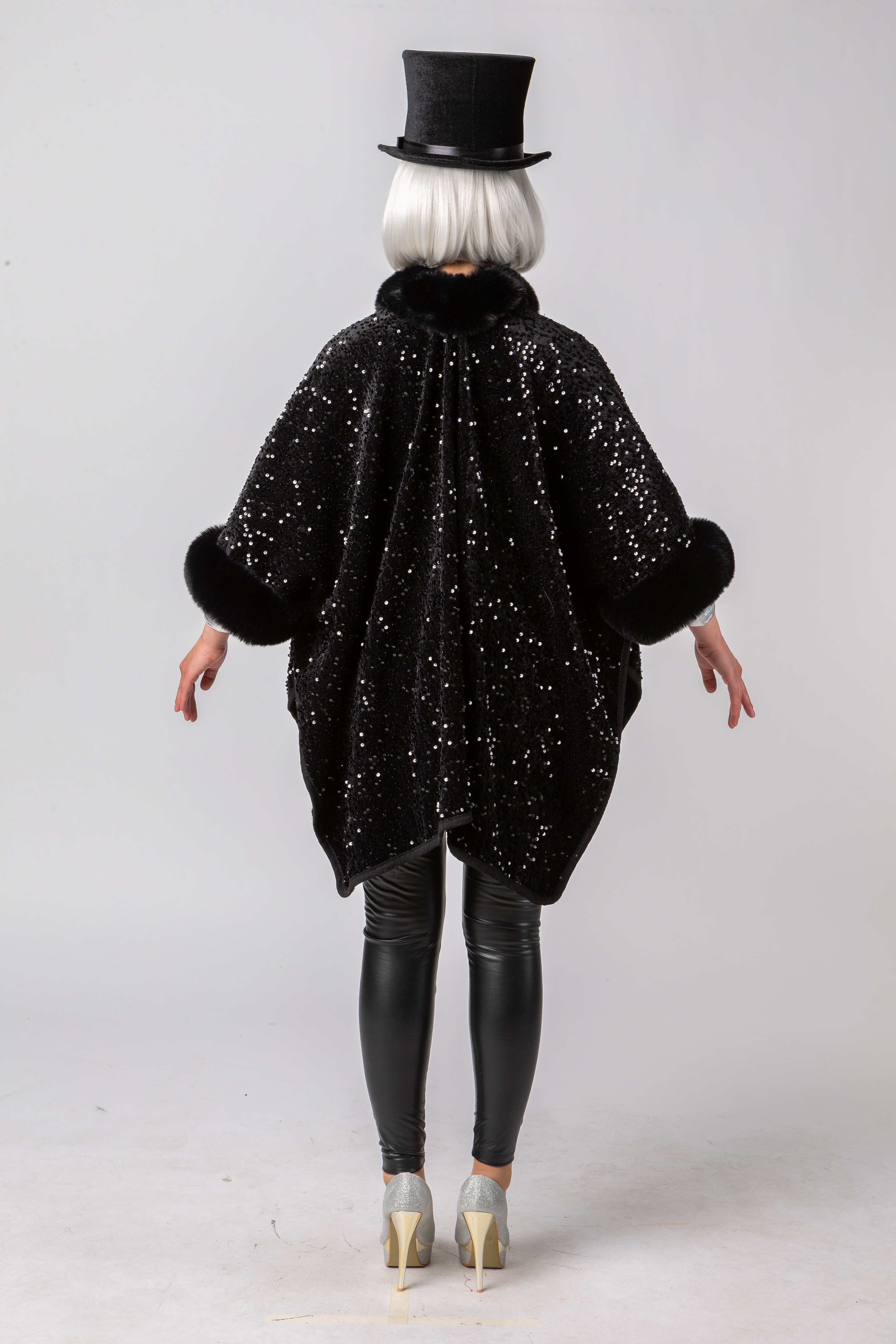 Paillettenponcho, schwarz Paillettenponcho, schwarz